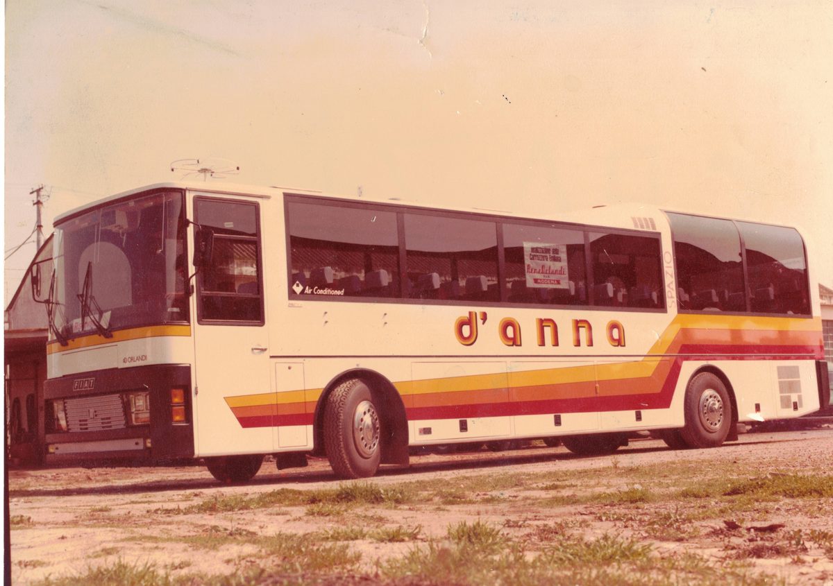Noleggio Pullman Gran Turismo con Conducente — Autoservizi D'Anna